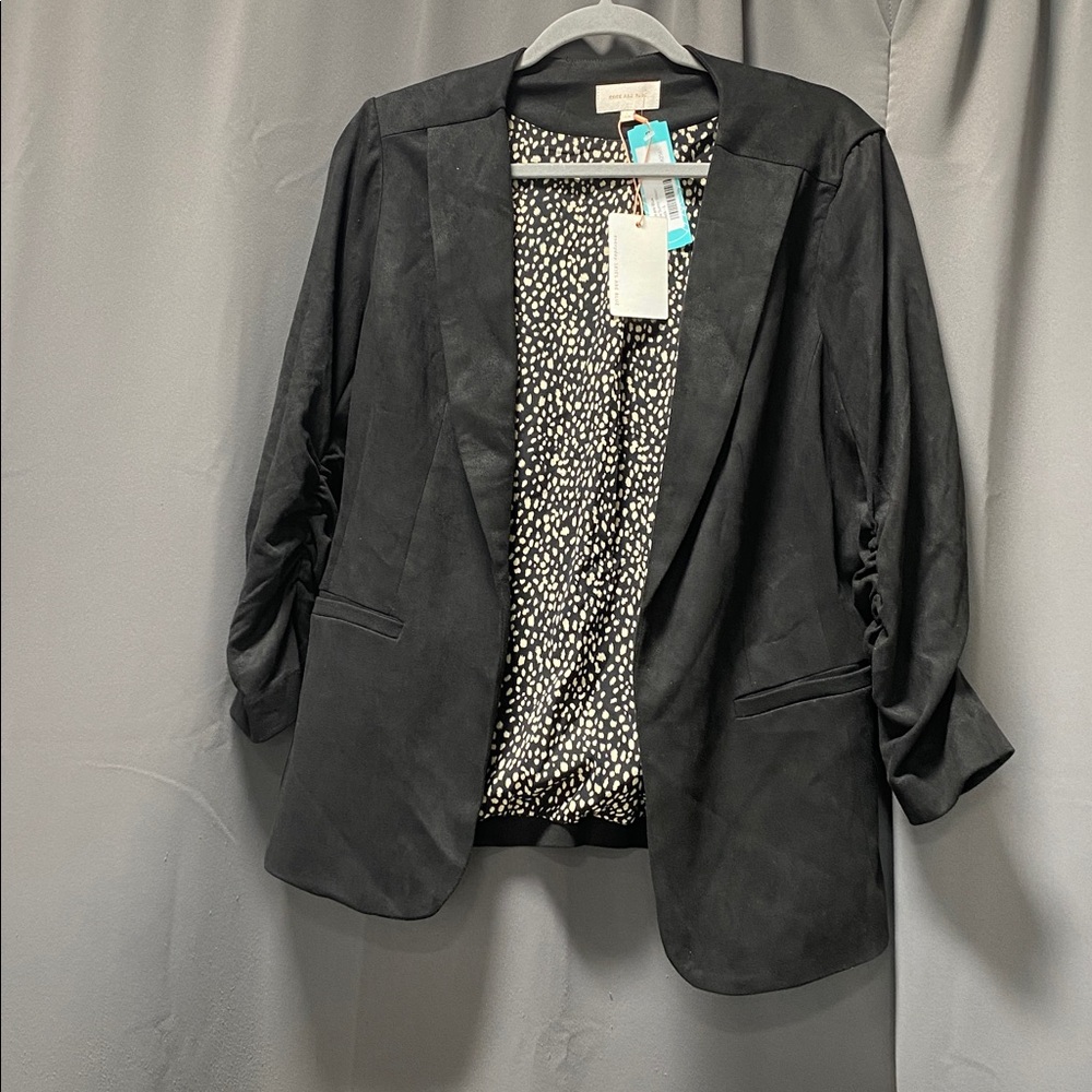 Skies Are Blue Black Faux Suede Black Blazer - L